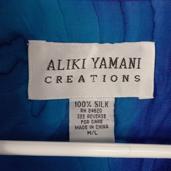 VINTAGE 80's silk ALIKI YAMANI button up blouse - Picture 4 of 7
